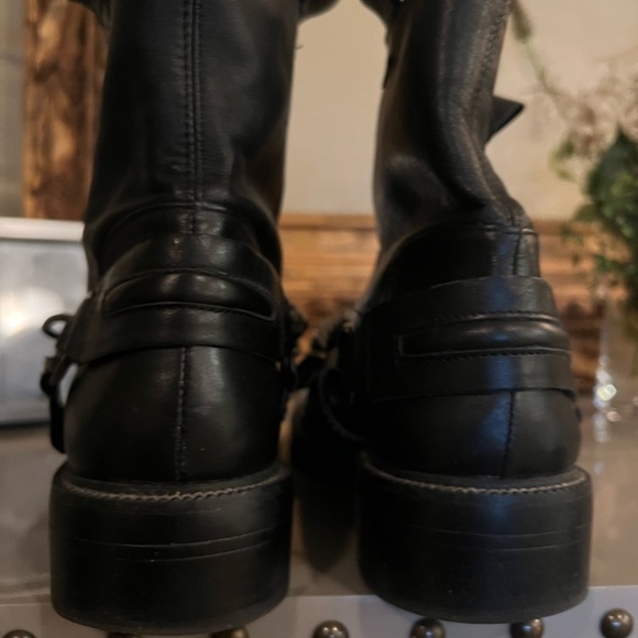 Size 9 Zara women’s LEATHER 🥾 - Picture 5 of 15